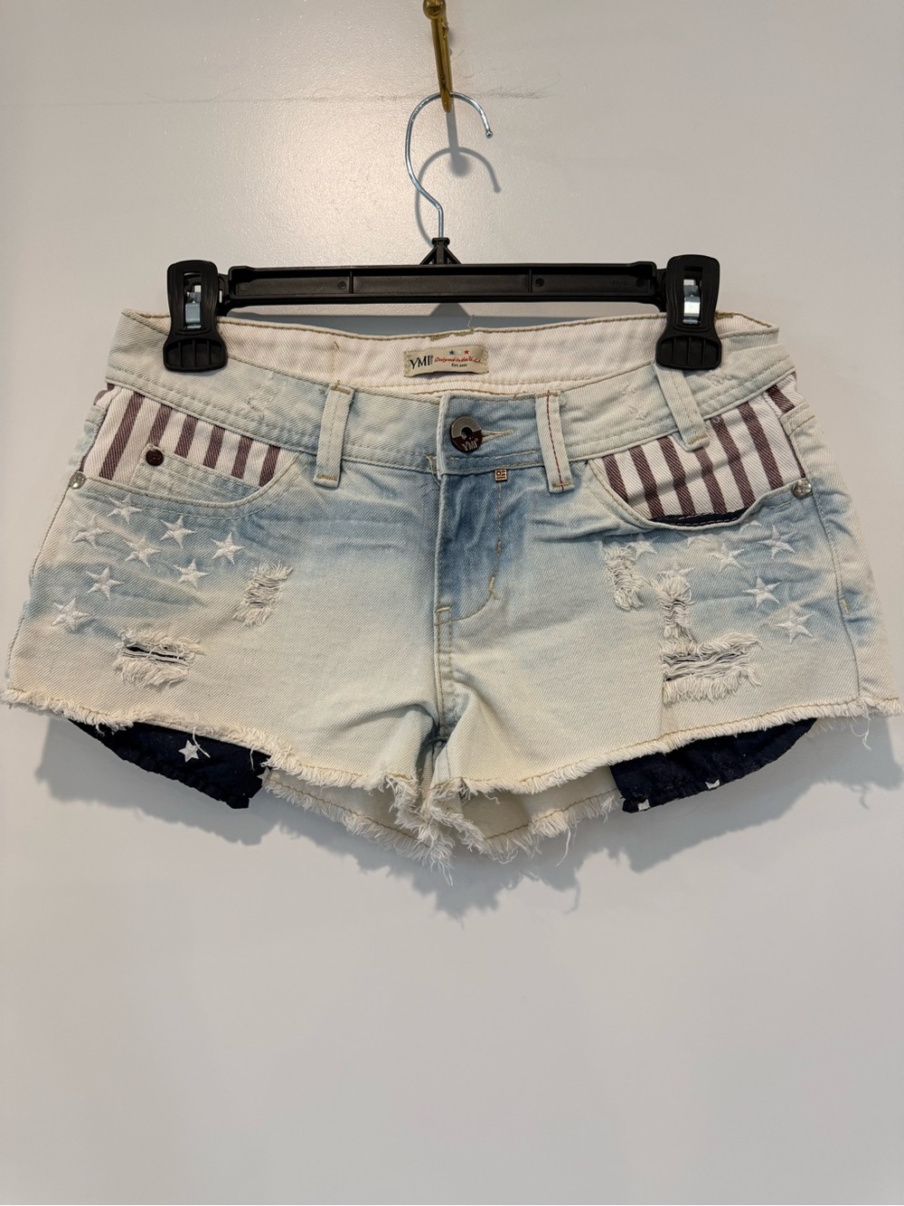 Vintage Y2K YMI distressed star denim shorts